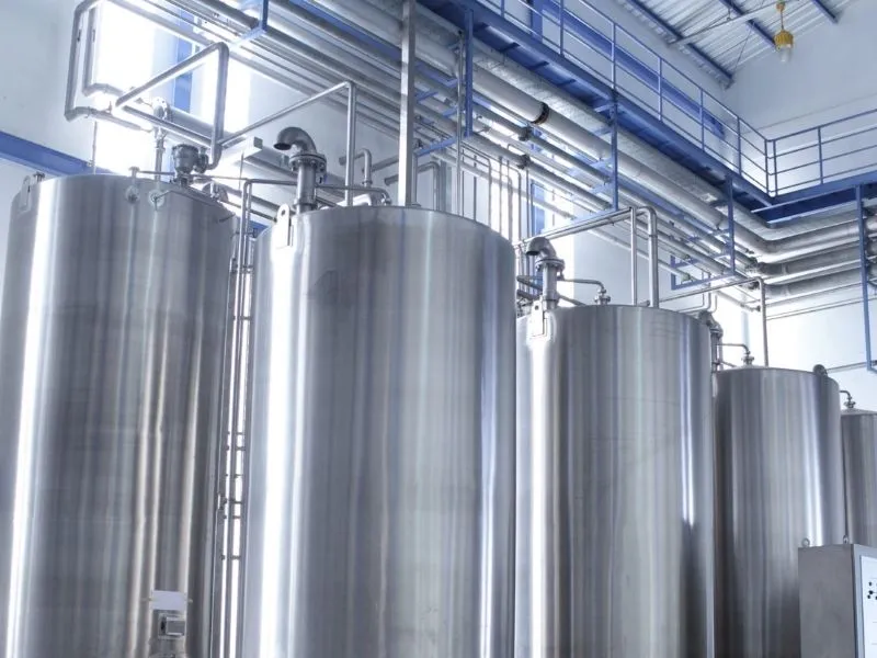 So Sánh Bồn Inox Công Nghiệp Và Bồn Composite: Lựa Chọn Nào Tối Ưu Hơn?