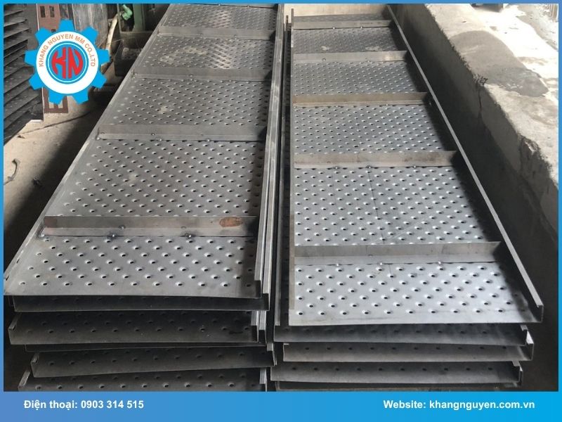 Báo giá chế tạo sàn thao tác tại Dĩ An